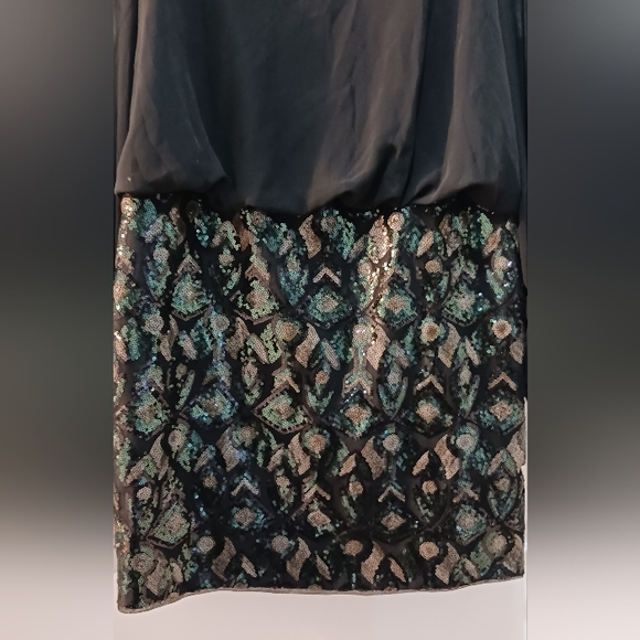 AIDAN MATTOX Holiday dress, long sleeve with open shoulder, size 10 - Picture 2 of 4